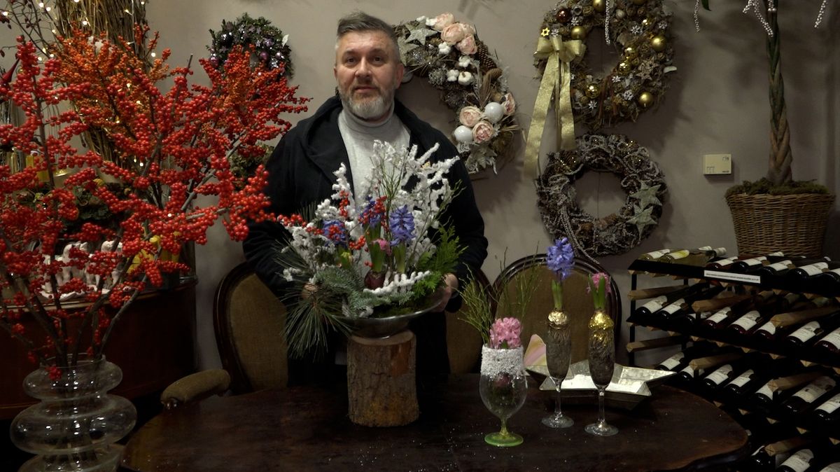 Rozkvetlé Vánoce: Vytvořte si dekorace z hyacintů na štědrovečerní stůl